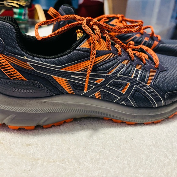 Asics Other - Almost Brand New High Performance Men’s Sneakers By ASICS - Size 12

Box 77